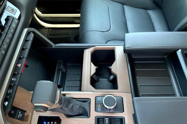 2024 Toyota Tundra 4WD Vehicle Photo in KANSAS CITY, MO 64114-4545