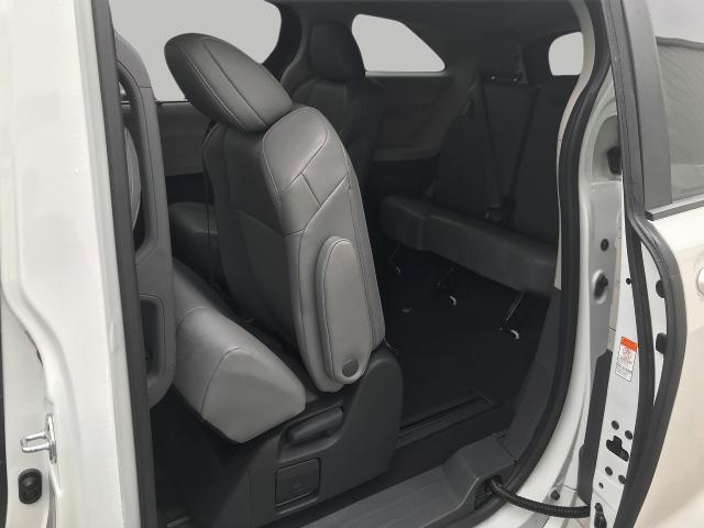 2023 Toyota Sienna Vehicle Photo in GREEN BAY, WI 54303-3330