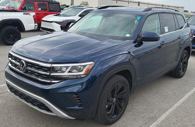 2022 Volkswagen Atlas Vehicle Photo in Marion, IA 52302