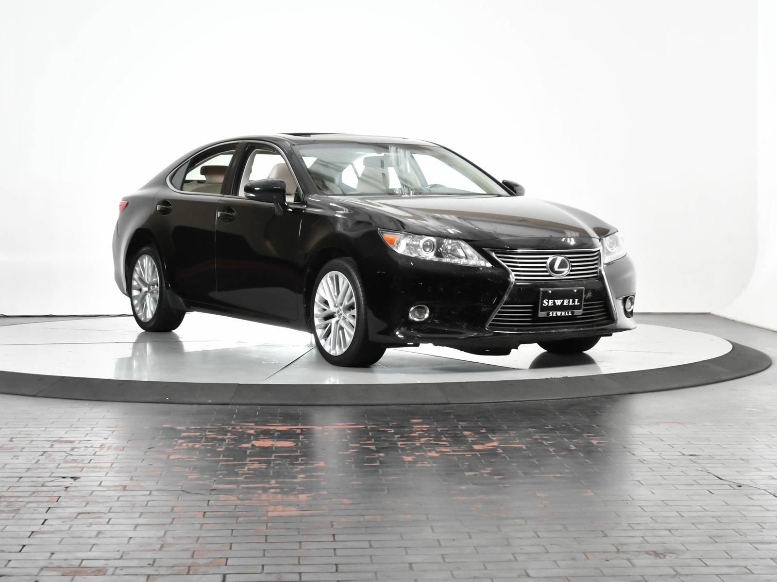 2015 Lexus ES 350 Vehicle Photo in DALLAS, TX 75235