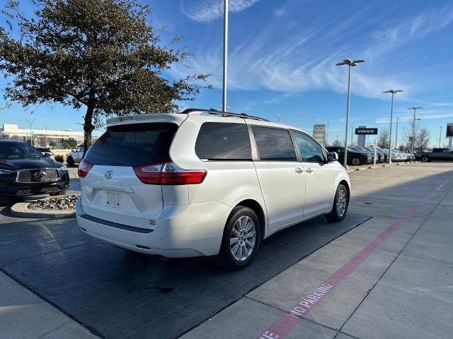 2015 Toyota Sienna Vehicle Photo in Grapevine, TX 76051