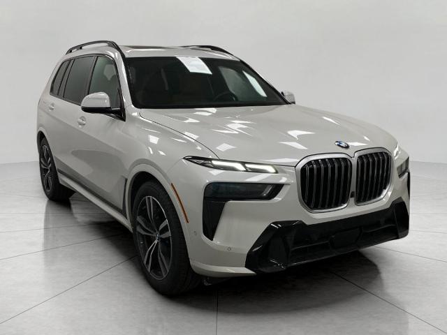 2023 BMW X7 xDrive40i Vehicle Photo in Appleton, WI 54913