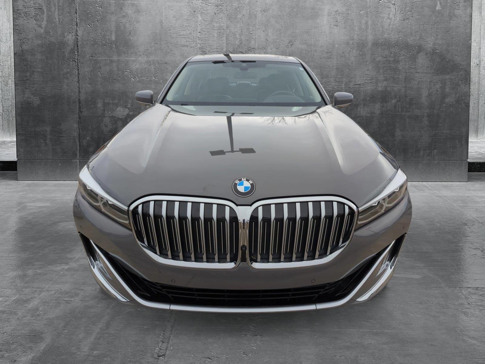 2022 BMW 740i xDrive Vehicle Photo in Memphis, TN 38125