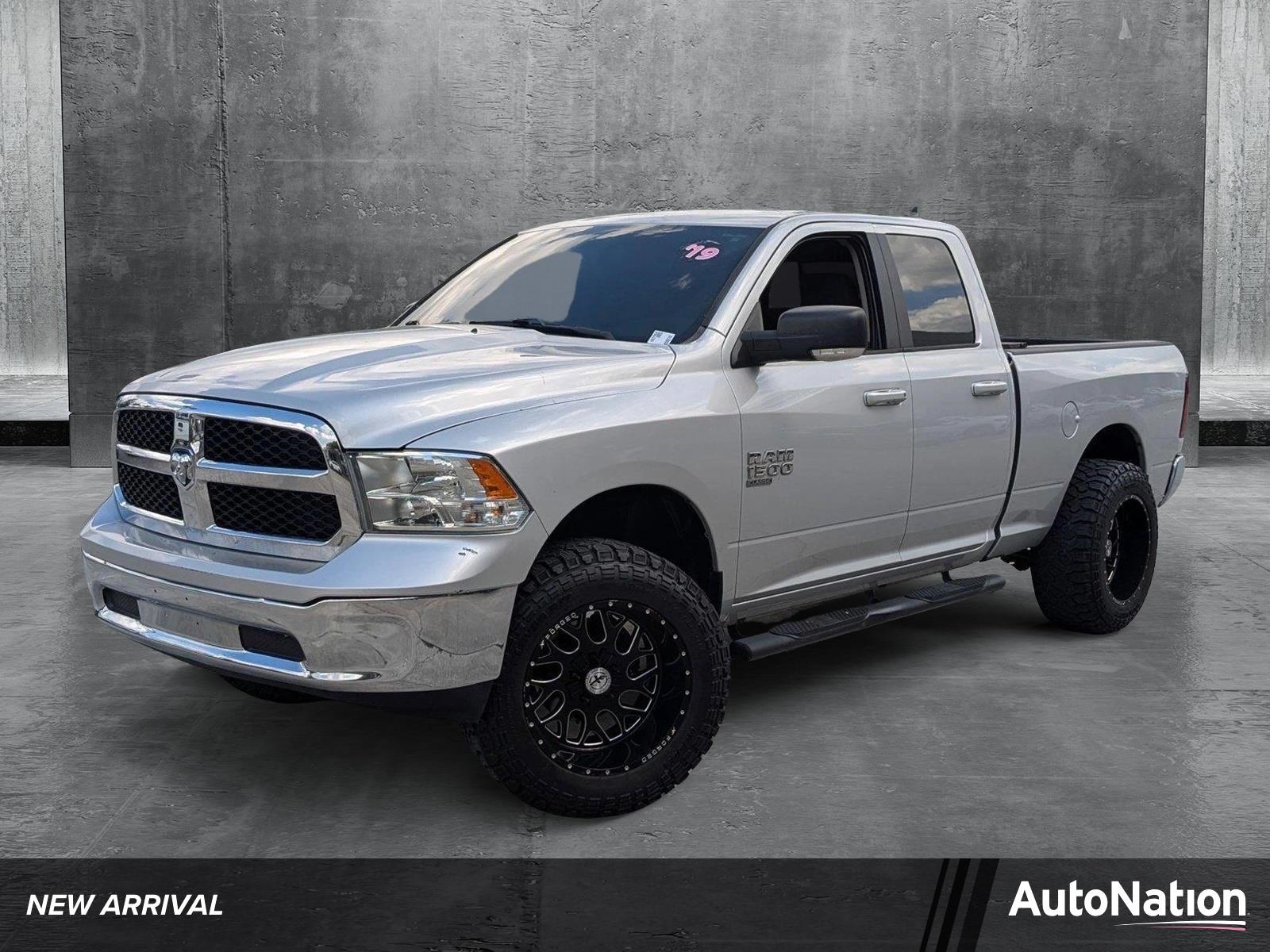 2019 Ram 1500 Classic Vehicle Photo in PEMBROKE PINES, FL 33024-6534