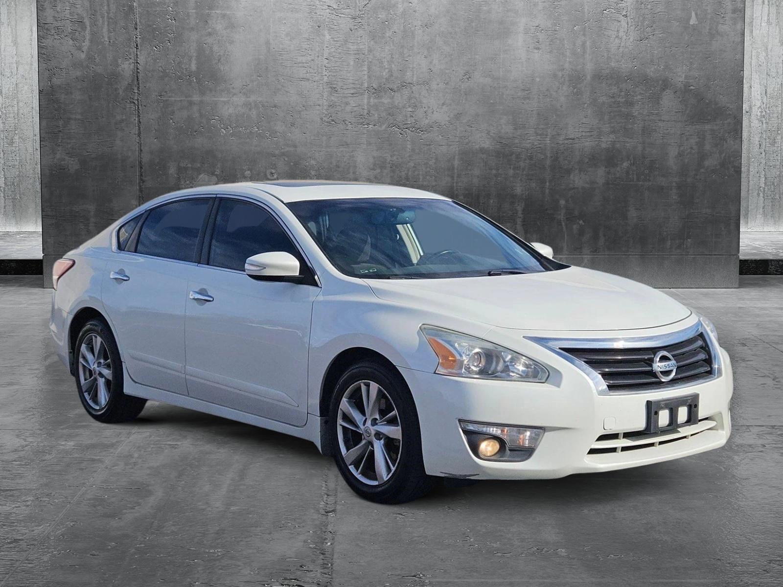 2013 Nissan Altima Vehicle Photo in GILBERT, AZ 85297-0446