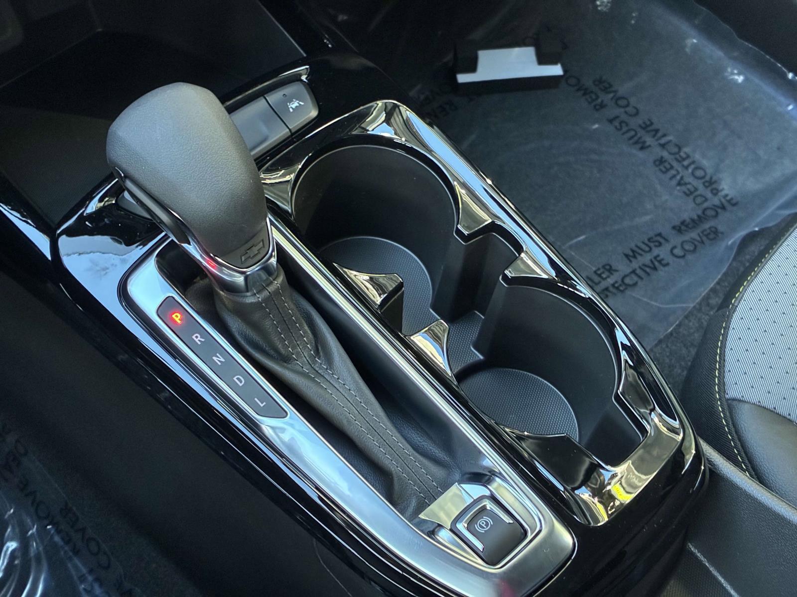 2025 Chevrolet Trax Vehicle Photo in LOS ANGELES, CA 90007-3794