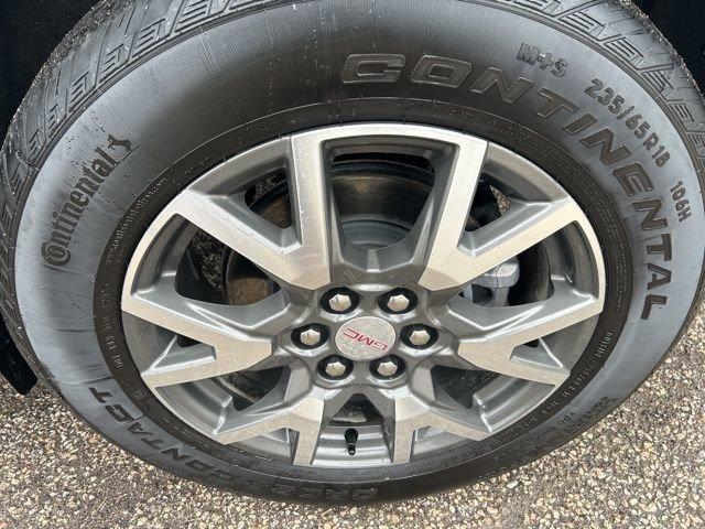 2023 GMC Acadia Vehicle Photo in MEDINA, OH 44256-9631