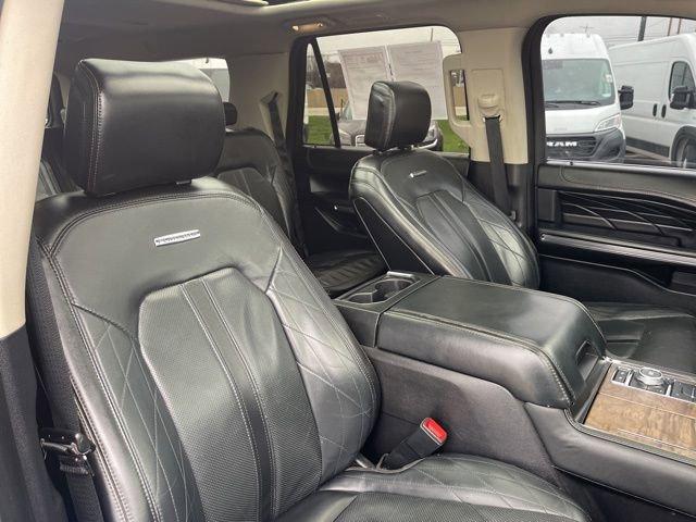 2020 Ford Expedition Max Vehicle Photo in MEDINA, OH 44256-9631