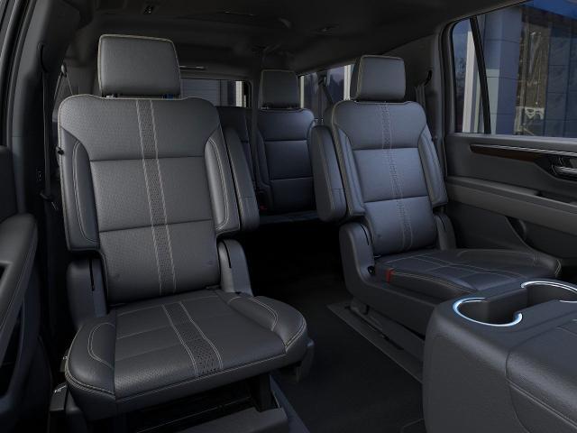 2025 Chevrolet Suburban Vehicle Photo in DANBURY, CT 06810-5034