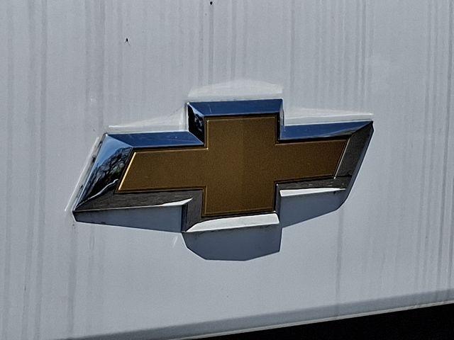 2024 Chevrolet Low Cab Forward 4500 Vehicle Photo in DANBURY, CT 06810-5034