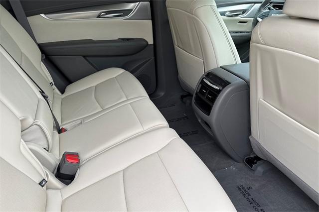 2022 Cadillac XT5 Vehicle Photo in ELK GROVE, CA 95757-8703
