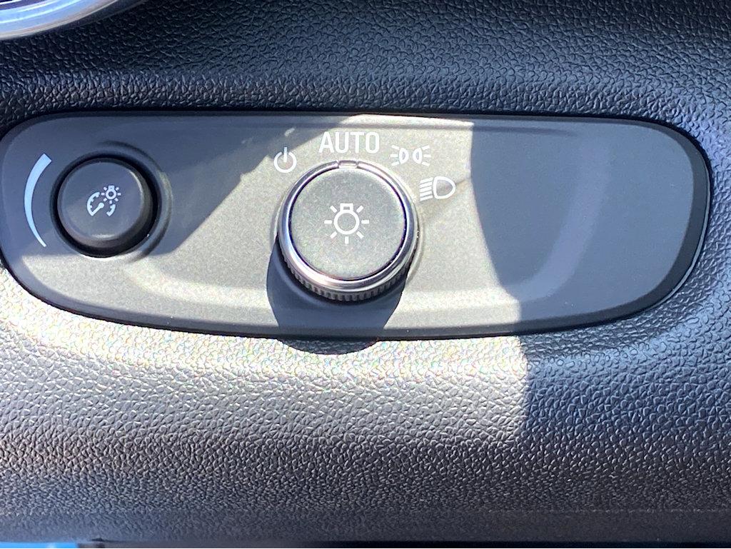 2025 Chevrolet Trax Vehicle Photo in BEAUFORT, SC 29906-4218