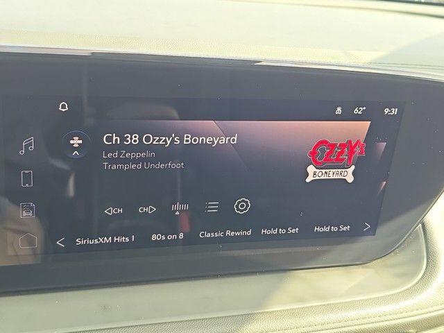 2025 Buick Encore GX Vehicle Photo in Pleasant Hills, PA 15236