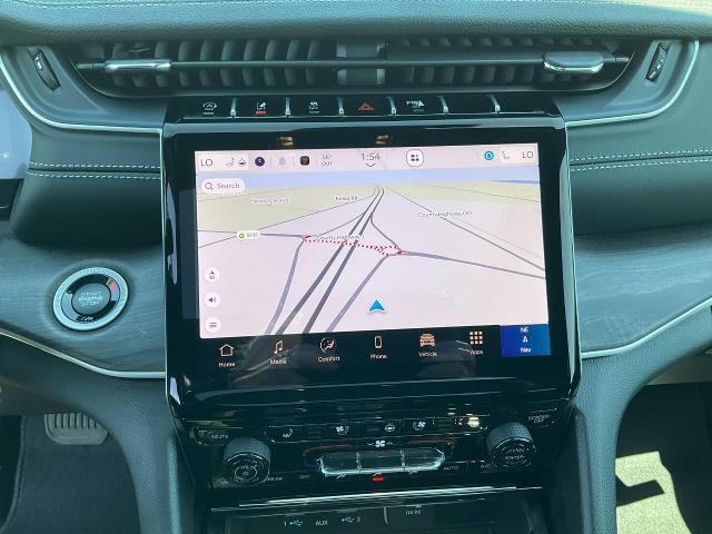 2025 Jeep Grand Cherokee L Vehicle Photo in Kaukauna, WI 54130