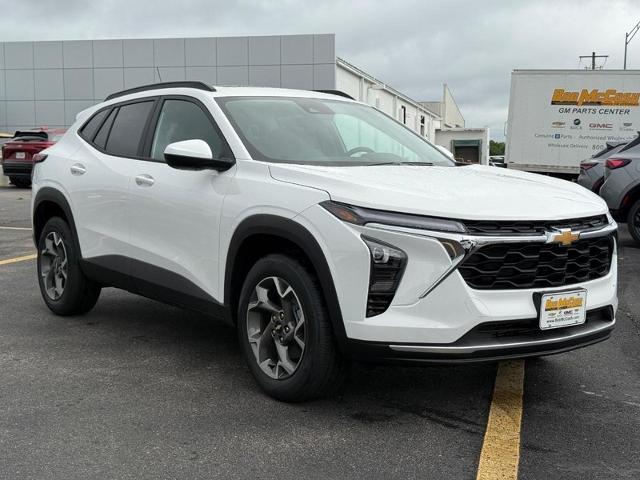 2025 Chevrolet Trax Vehicle Photo in COLUMBIA, MO 65203-3903