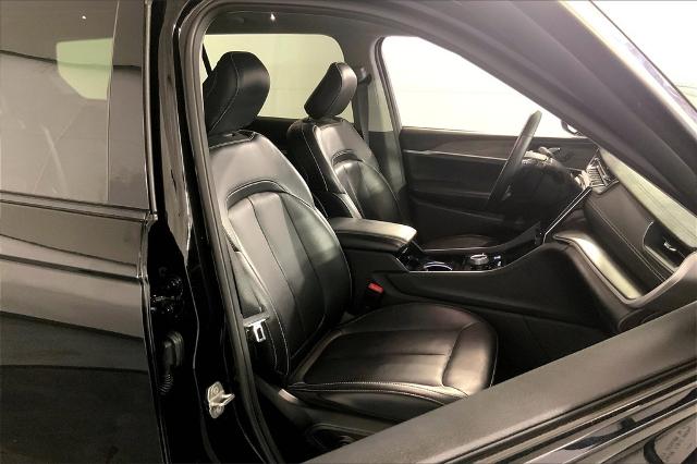 2021 Jeep Grand Cherokee L Vehicle Photo in Kansas City, MO 64114