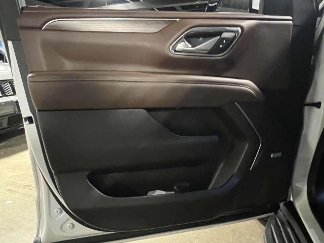 2023 Chevrolet Suburban Vehicle Photo in Roslyn, NY 11576