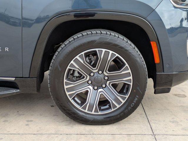 2024 Jeep Wagoneer L Vehicle Photo in SELMA, TX 78154-1459