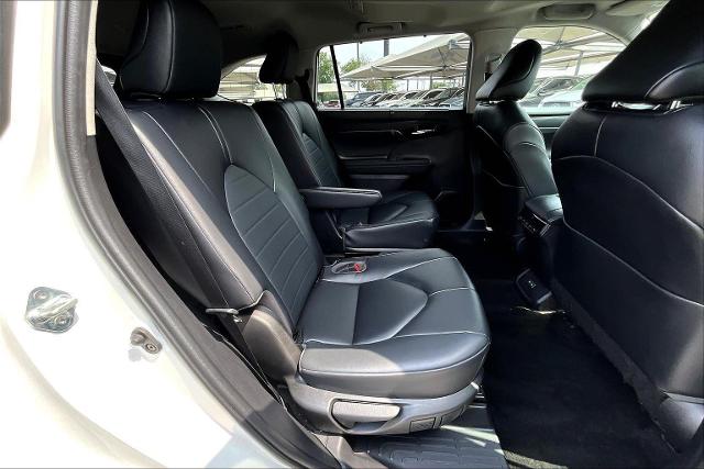 2023 Toyota Highlander Vehicle Photo in San Antonio, TX 78230