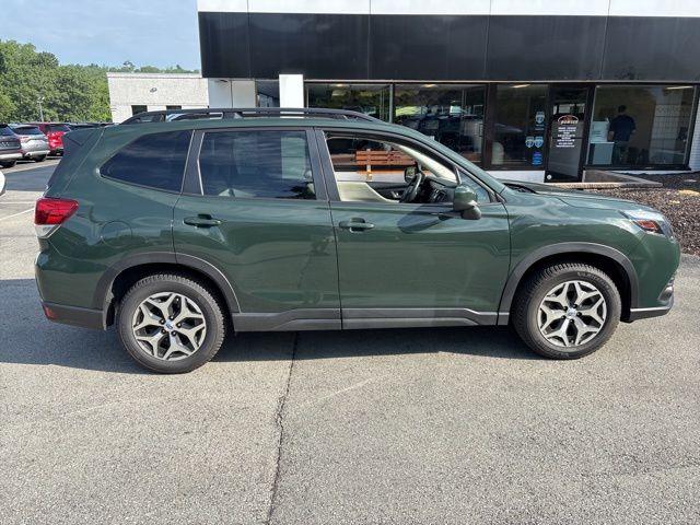 2022 Subaru Forester Vehicle Photo in Pleasant Hills, PA 15236