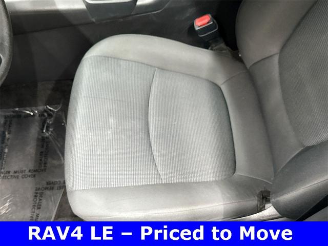 2020 Toyota RAV4 Vehicle Photo in EVERETT, WA 98203-5662