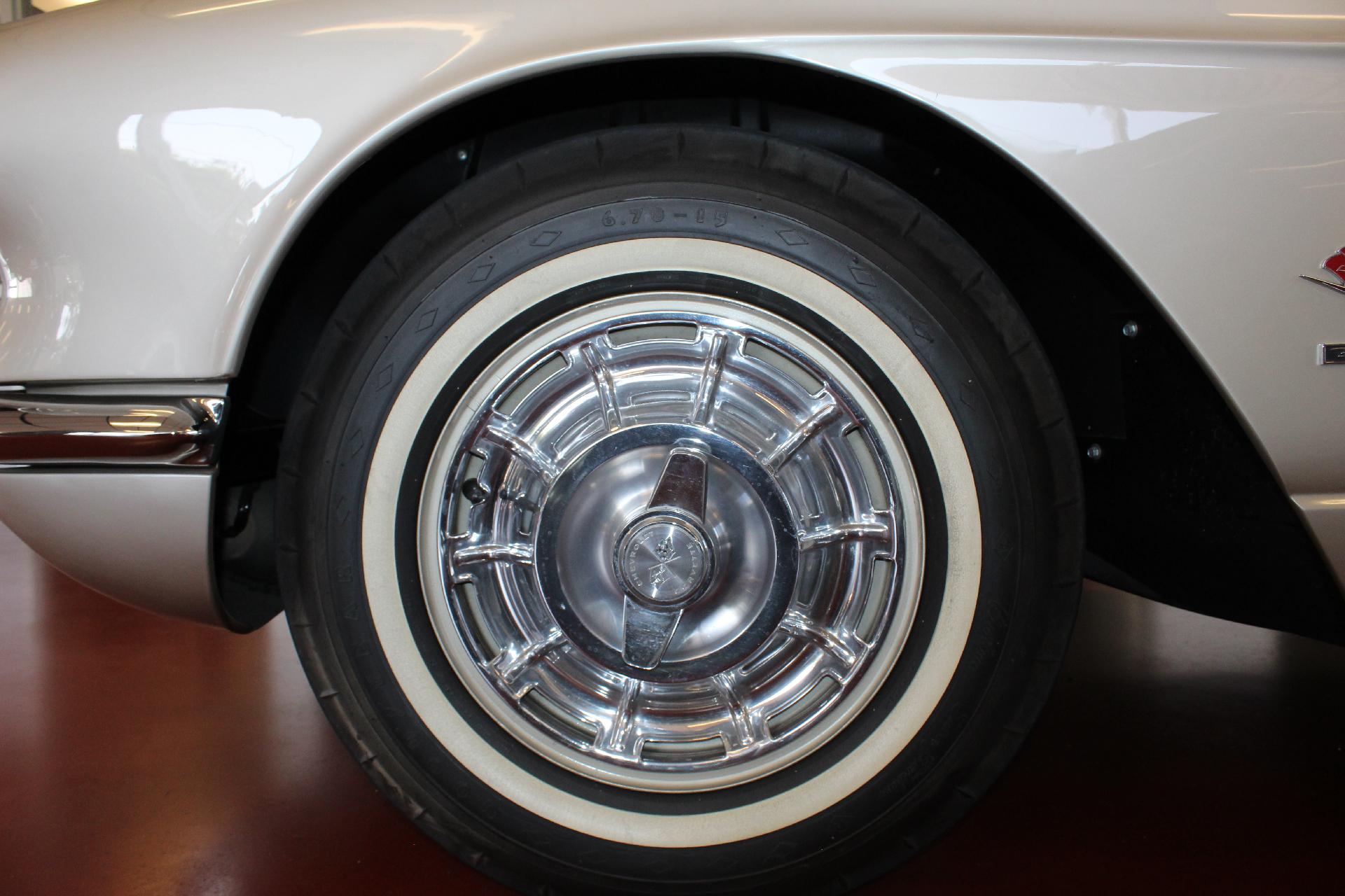 1962 Chevrolet CORVETTE Vehicle Photo in NORTHAMPTON, MA 01060-1120