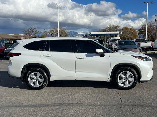 2022 Toyota Highlander Vehicle Photo in WEST VALLEY CITY, UT 84120-3202