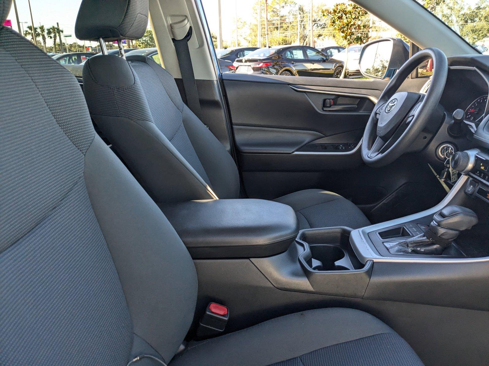 2020 Toyota RAV4 Vehicle Photo in Winter Park, FL 32792