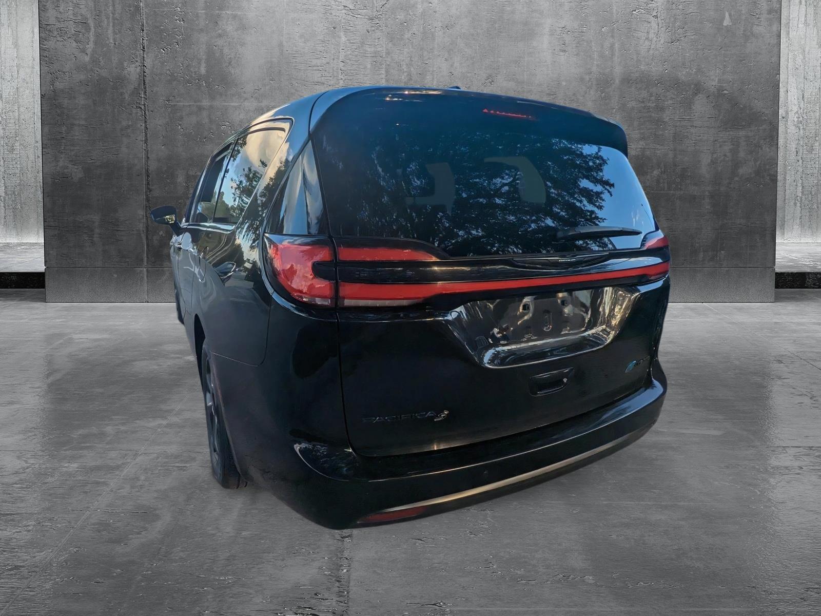 2022 Chrysler Pacifica Vehicle Photo in Jacksonville, FL 32256