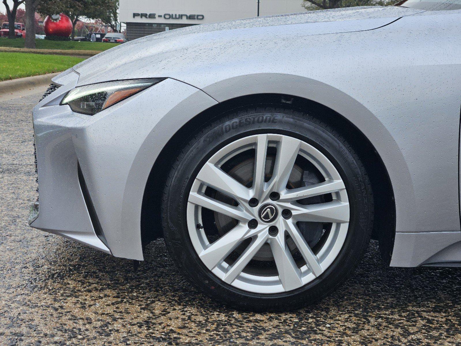 2023 Lexus IS 300 Vehicle Photo in FORT WORTH, TX 76132