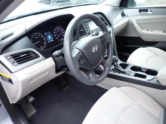 2015 Hyundai SONATA Vehicle Photo in ZELIENOPLE, PA 16063-2910