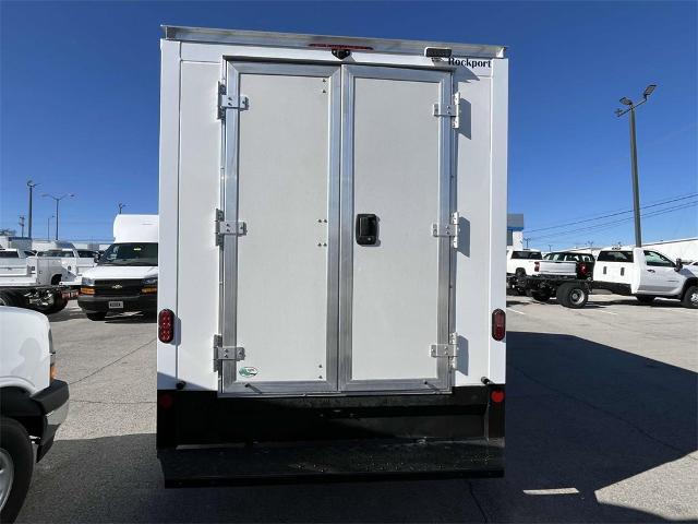 2025 Chevrolet Express Cutaway 3500 Vehicle Photo in ALCOA, TN 37701-3235