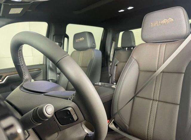 2025 Chevrolet Silverado 3500 HD Vehicle Photo in PHOENIX, AZ 85014-3381