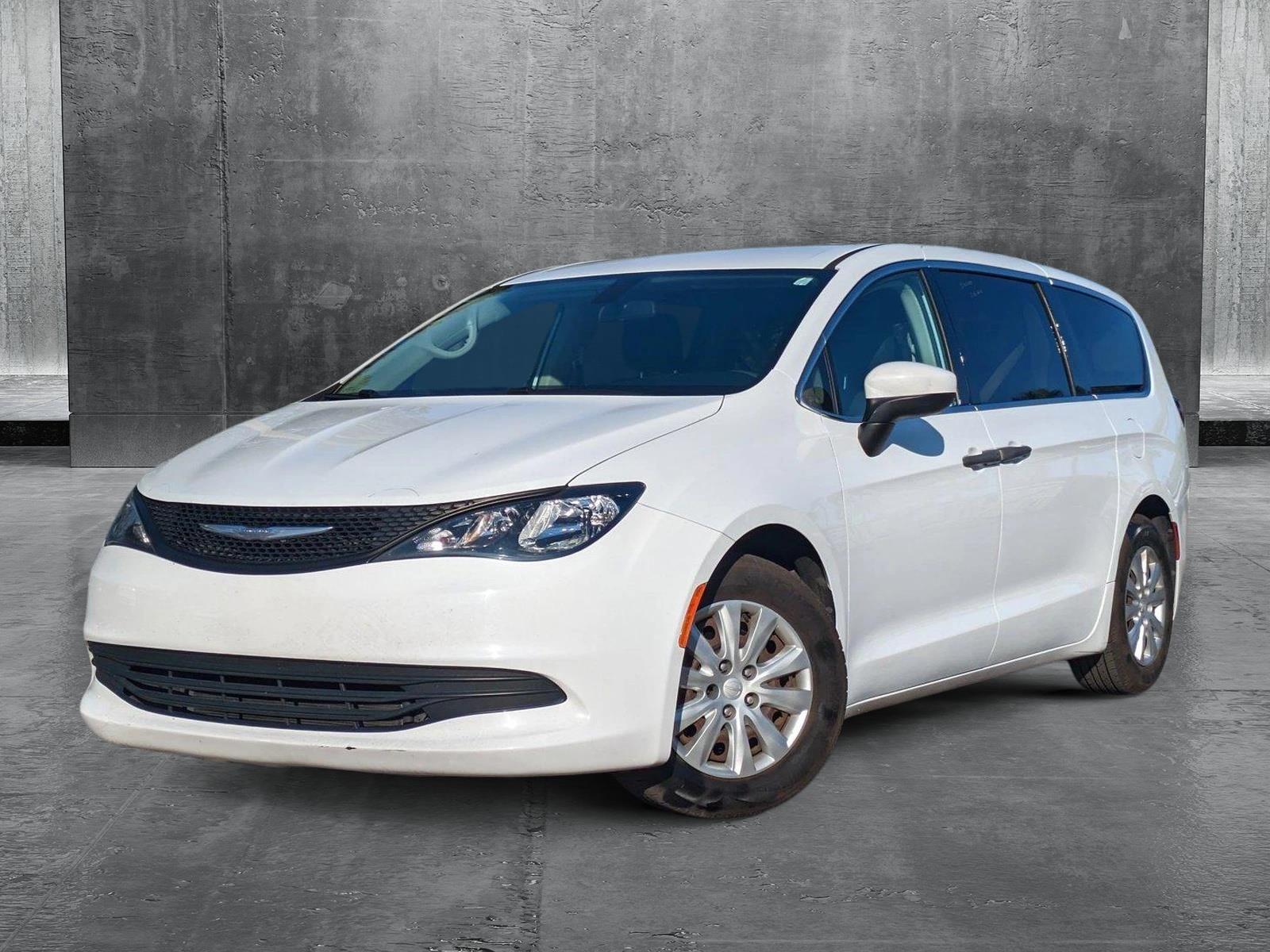 2018 Chrysler Pacifica Vehicle Photo in WEST PALM BEACH, FL 33407-3296