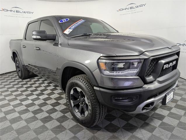 2019 Ram 1500 Vehicle Photo in ENGLEWOOD, CO 80113-6708