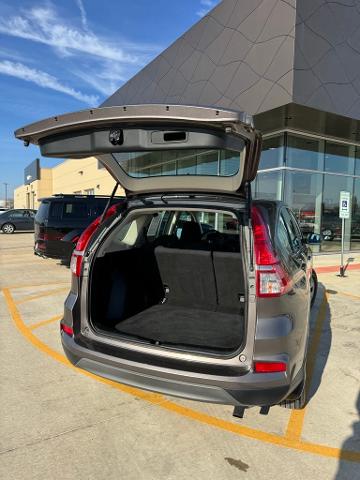2015 Honda CR-V Vehicle Photo in Peoria, IL 61615