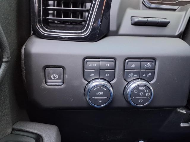 2025 GMC Sierra 2500 HD Vehicle Photo in Denton, TX 76205