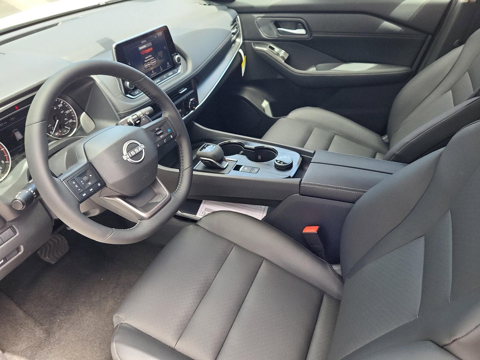2025 Nissan Rogue Vehicle Photo in Albuquerque, NM 87110