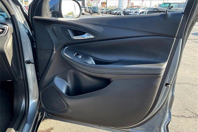2021 Buick Encore GX Vehicle Photo in TOPEKA, KS 66609-0000