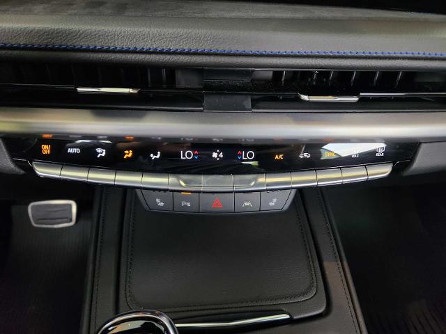 2025 Cadillac XT4 Vehicle Photo in HOUSTON, TX 77079