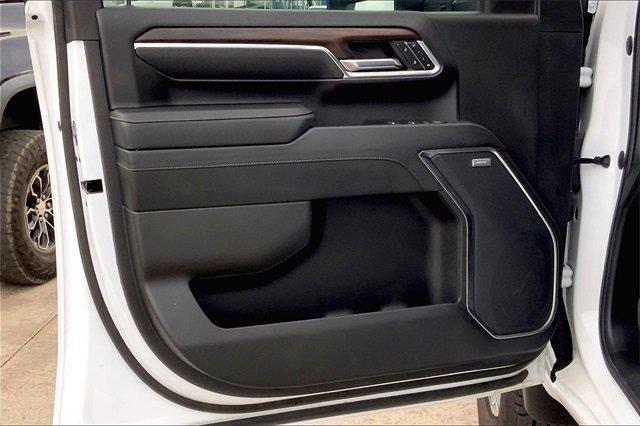 2024 GMC Sierra 3500 HD Vehicle Photo in TOPEKA, KS 66609-0000