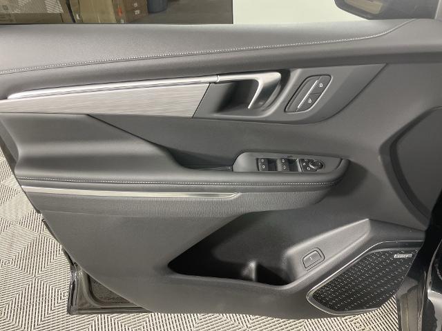 2025 Buick Enclave Vehicle Photo in GILBERT, AZ 85297-0402