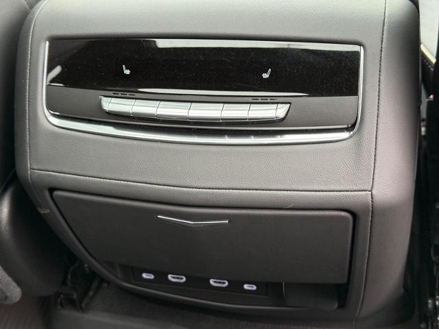 2021 Cadillac Escalade Vehicle Photo in COLUMBIA, MO 65203-3903