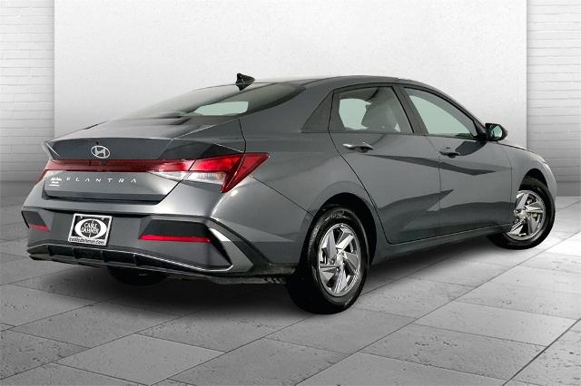 2024 Hyundai ELANTRA Vehicle Photo in Lees Summit, MO 64086