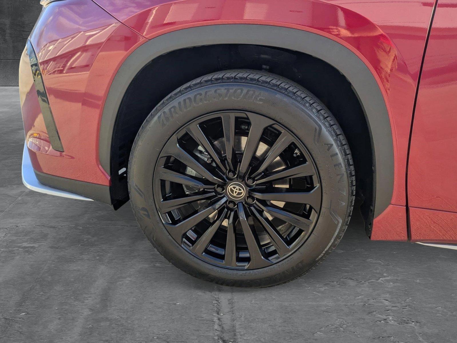 2023 Toyota Highlander Vehicle Photo in Winter Park, FL 32792