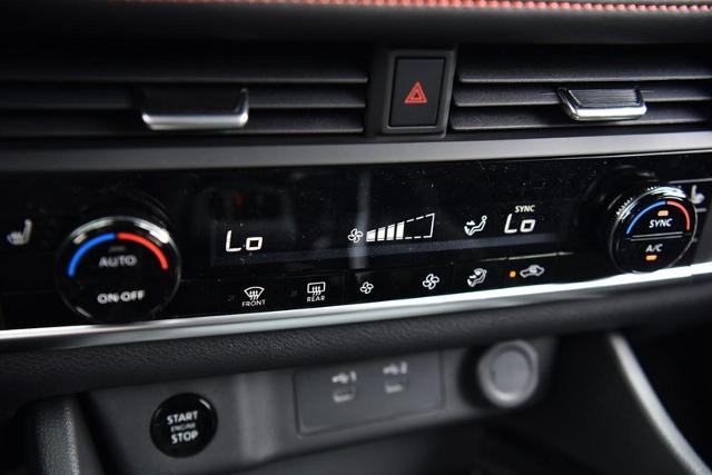 2025 Nissan Rogue Vehicle Photo in Ballwin, MO 63011