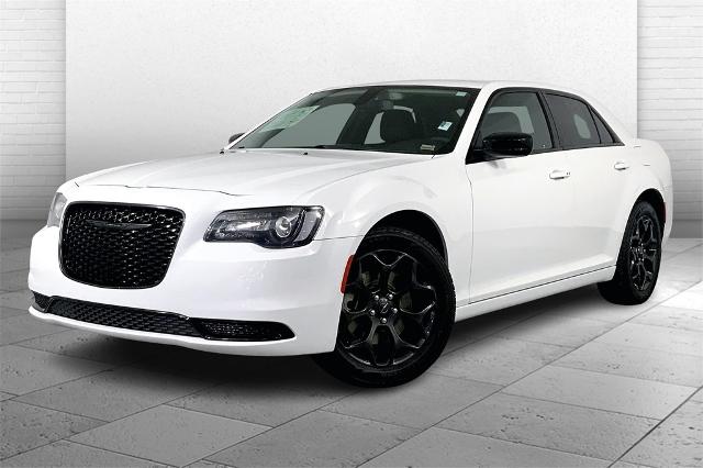 2022 Chrysler 300 Vehicle Photo in Kansas City, MO 64114