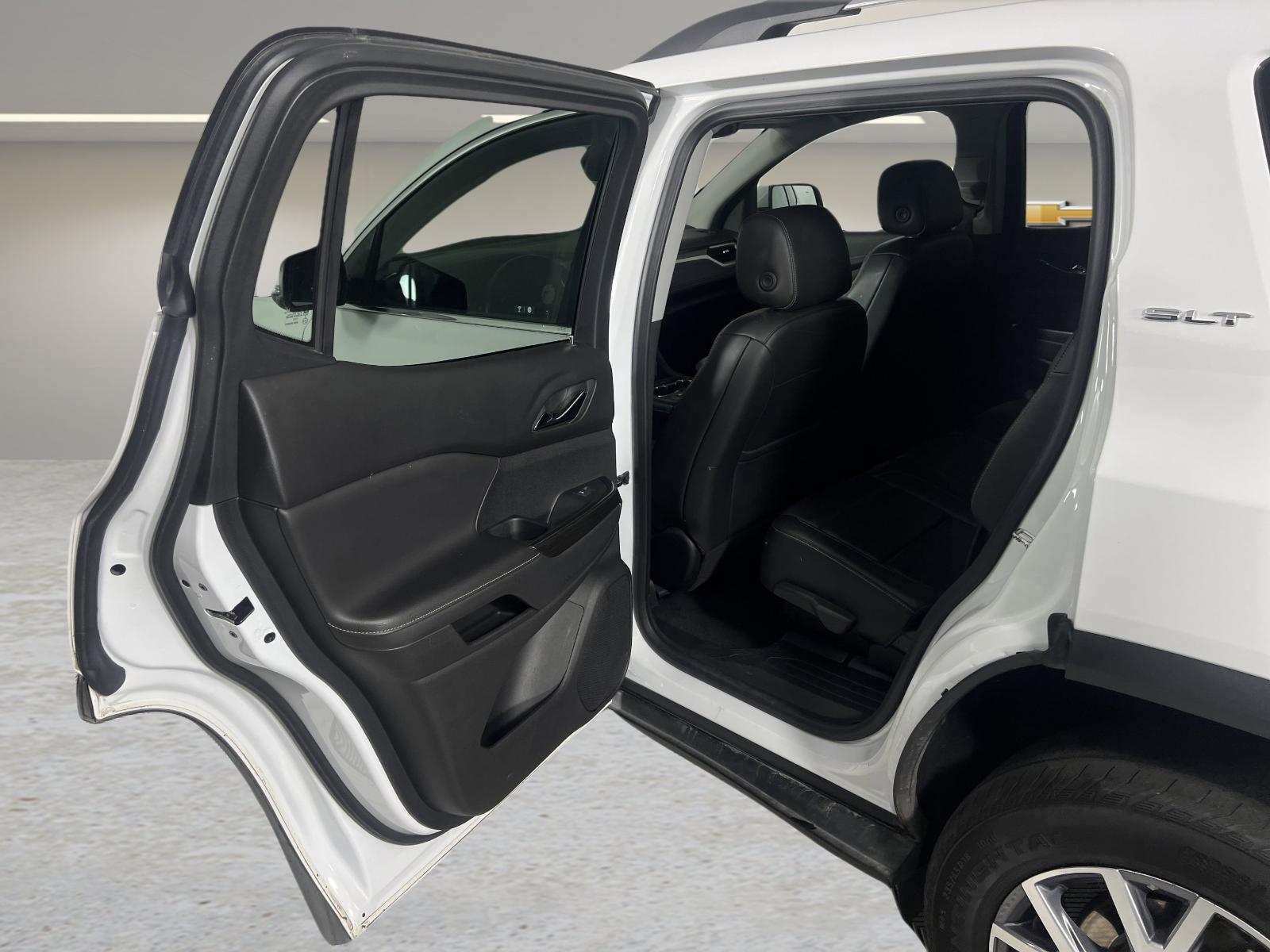 2023 GMC Acadia Vehicle Photo in GEORGETOWN, TX 78626-7508