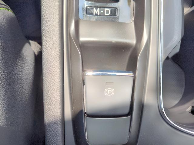 2025 Subaru Ascent Vehicle Photo in Green Bay, WI 54304