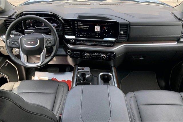 2024 GMC Sierra 1500 Vehicle Photo in INDEPENDENCE, MO 64055-1377